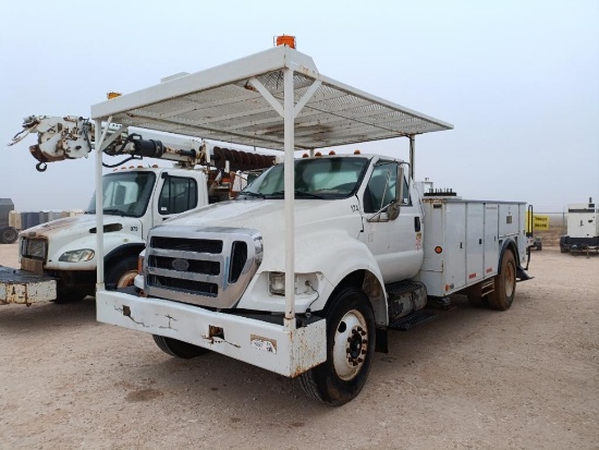 2008 Ford F-750 Bucket Truck