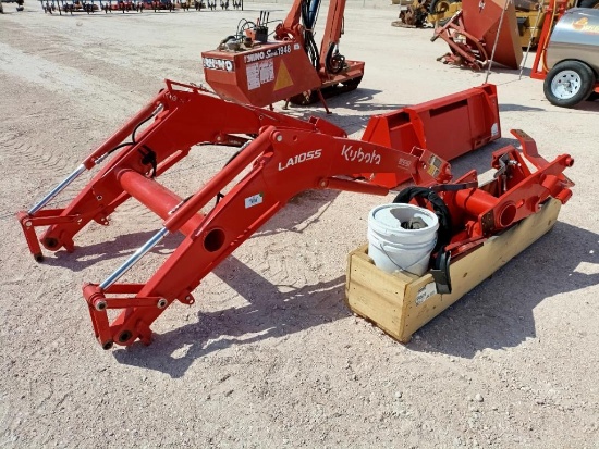 Kubota LA1055 Front end Loader Attachment
