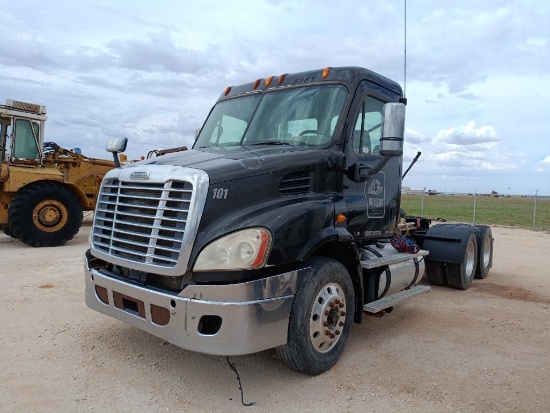 2012 Freightliner Cascadia Truck Tractor