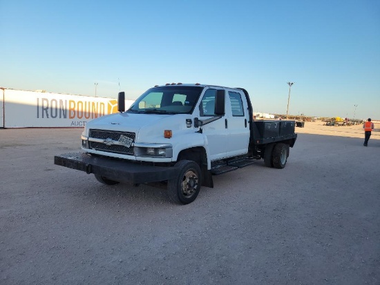2006 Chevrolet C5500 Flatbed Truck