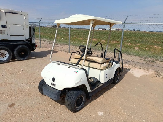Yamaha Gas Powered Golf Cart ( Does not Run )