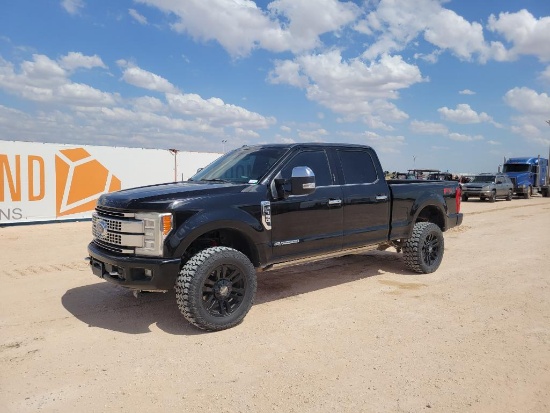 2017 Ford F-350 Platinum Pickup
