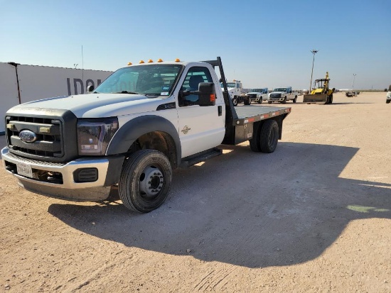 2013 Ford F-550 XL Super Duty Flatbed Pickup