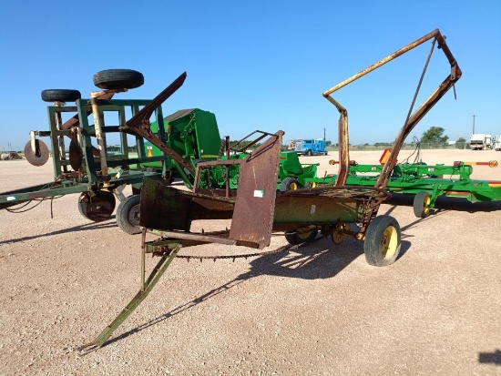 John Deere Pop-Up Square Bale Loader