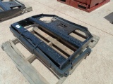 Unused 45'' Skid Steer Fork Frame V2 w/42'' Forks