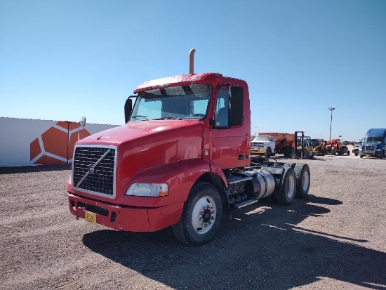 2014 Volvo VNM Truck Tractor
