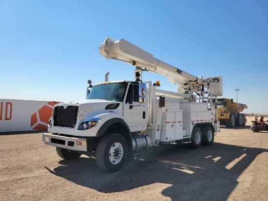 2009 International WorkStar 7600 Bucket Truck