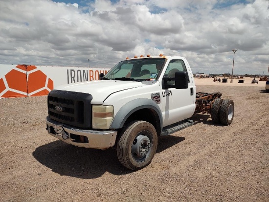 2008 Ford F-450 XL Cab & Chassis Truck