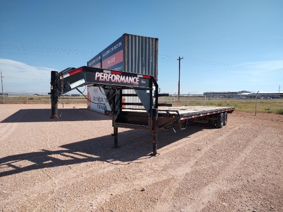 2007 Performance 32Ft Gooseneck Trailer