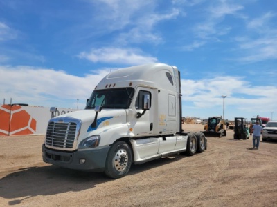 Freightliner Truck Tractor