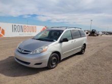 2009 Toyota Sienna LE Mini Van