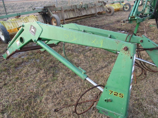 JD 725 Front Loader