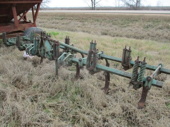 JD Chisel Plow