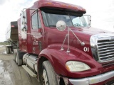 04 Freightliner Truck