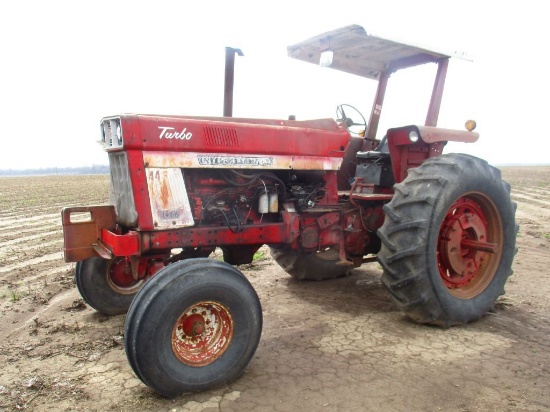 IH 1466 Tractor