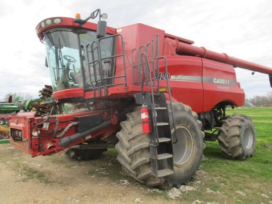 CIH 8120 Combine