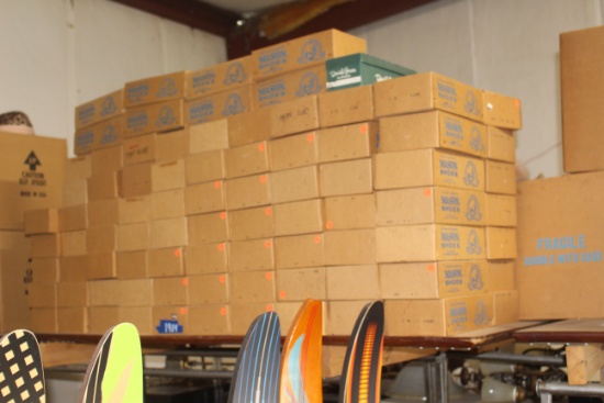 78- pairs of vintage shoes in various styles and sizes including Mason shoes