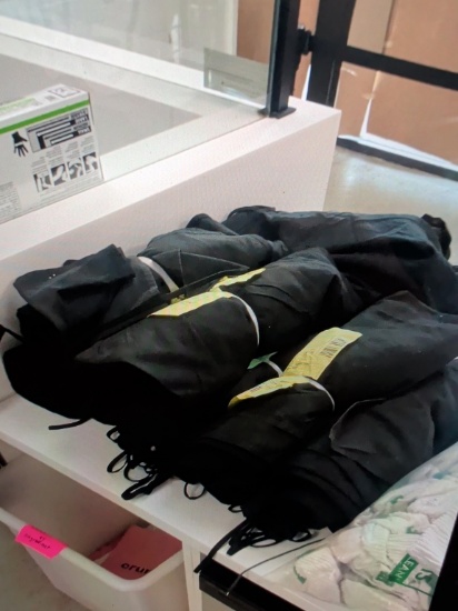 APRONS