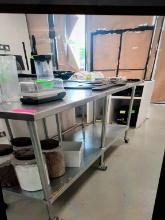 SS WORK TABLE WITH UNDER SHELF AND ON CASTERS