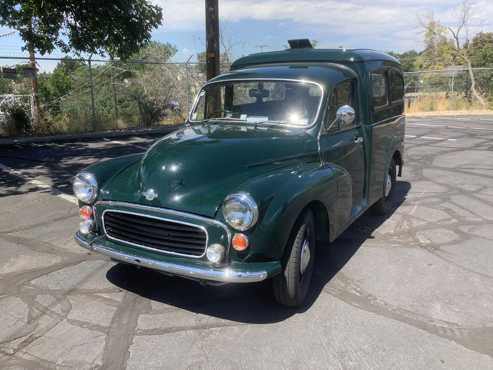 1973 Morris Minor Delivery Van | Proxibid