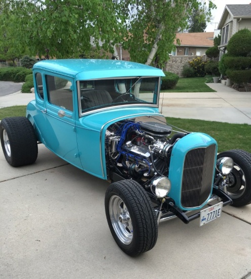 1930 Ford 5-Window Coupe Street Rod