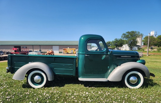 1939 International D2 Pickup Truck