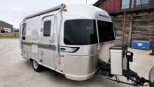 2009 Airstream Bambi Flying Cloud 19" Camper