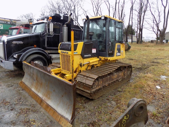 Komatsu D39-PX Crawler Tractor, LGP, w/EROPS, Cab, 6-Way Blade, Almost New