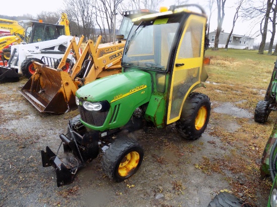 JD 2320 4WD Compact Tractor w/Cab, Hydro, 3PTH, 981 Hrs, S/N: 503498