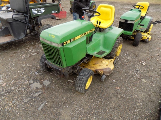 JD 318 Garden Tractor w/ Snowplow Attachment