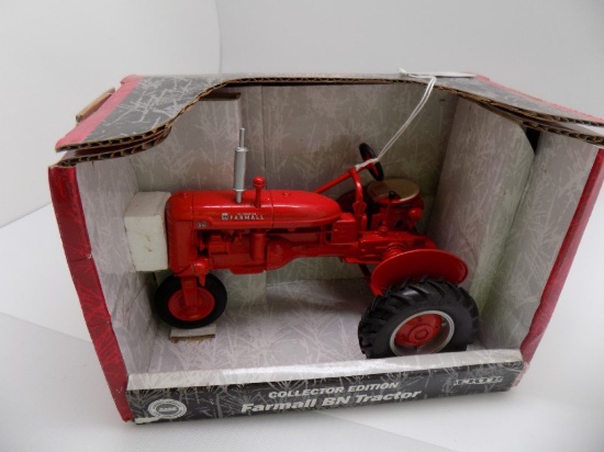 Farmall BN Tractor Collector Edition by Ertl 1/16 Scale - NIB