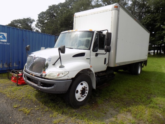 2009 International Durastar 4300 Box Truck, 26'' Box, Lift Gate, Dual Wheel