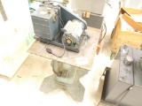 Welch Duo-Seal Vacuum Pump with Motor on Hydraulic Mold and Die Cart