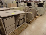 4 Pallets Cubical Desks & Fixtures