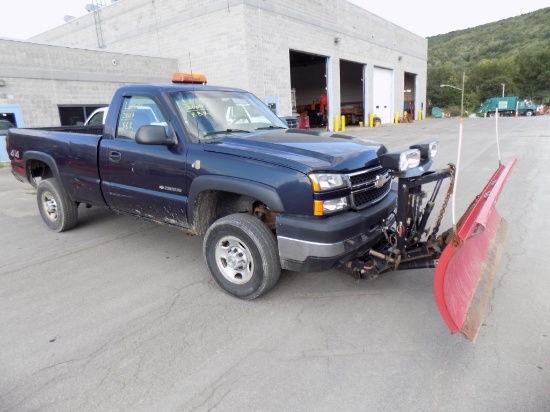 2007 Chevrolet Silverado 3500, Pickup, 4WD, V8 Gas Engine, Automatic Trans,