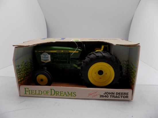 John Deere 2640 Tractor, 1:16 Scale by Ertl, In Good Box, 1940 Field of Dre