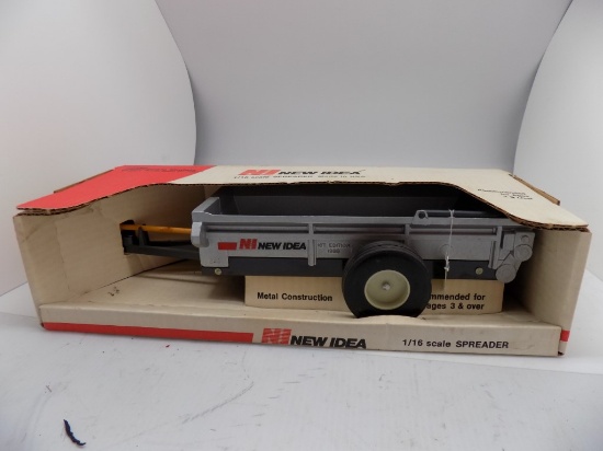 New Idea Monure Spreader, 1:16 Scale by Scale Models, In Good Box, 1988 1st