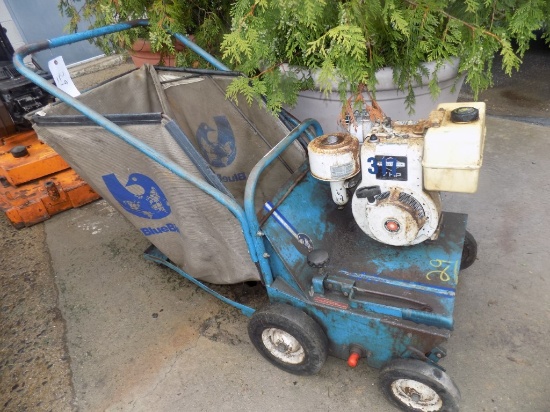 Bluebird Power Thatcher, Gas Engine, w/Bagger