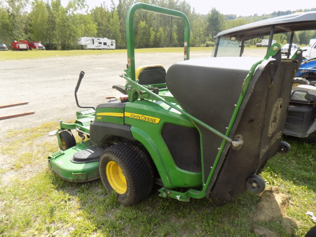 JD 997 Diesel Comm l Zero Turn Mower Bagger Proxibid
