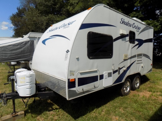 2011 Shadow Cruiser Model S185FBR by Cruiser RVLLC Tow Behind Camper, Vin#