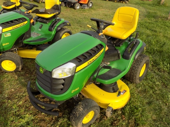 JD D130 Lawn Tractor w/42'' Deck, Hydro, 390 Hours