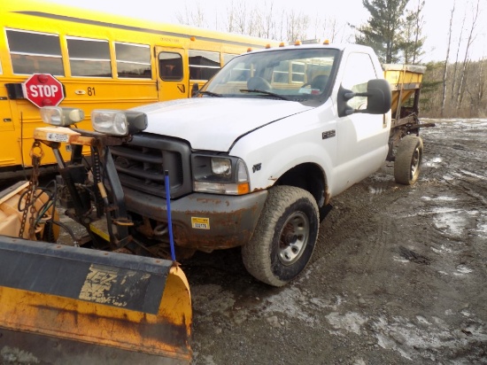 2002 Ford F350, White, 2wd, Automatic, Snow Ex Sander, Snowguard 8' V Plow,