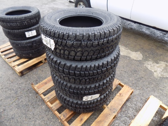 (4) New Moto Master 265-70-17 Tires (4x Bid Price)