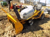 Cub Cadet 2518 Lawn tractor w. 42'' Snowblower & 54'' Mower Deck