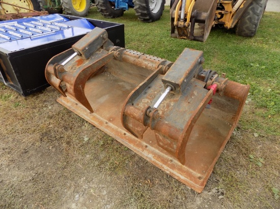 Bobcat 80'' Hyd. Grapple Bucket