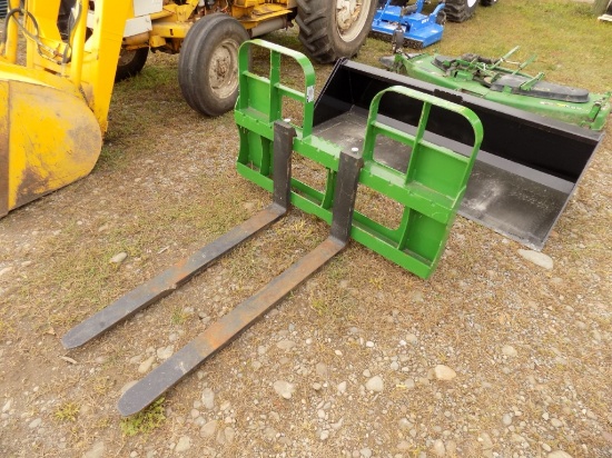 Set Of New Pallet Forks For JD Loader Hookup