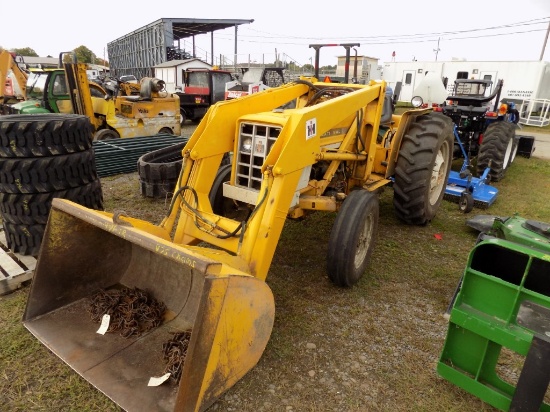 IH 454 Tractor w/ Loader, Gas Engine, 3pth (Clinton)