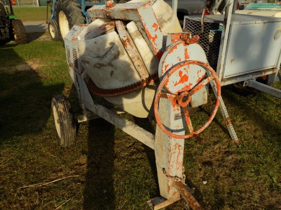 Trailer Mtd Cement Mixer, Gas Eng *NO TITLE*
