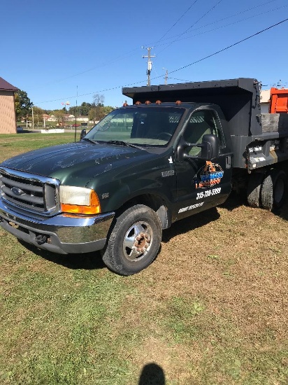 2001 Ford F350 Dump Truck, Green, Dual Wheels, 10' Dump Body, Triton, V10,