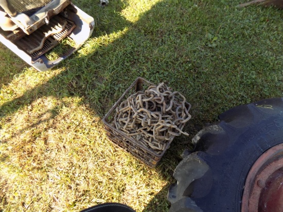 28'' Tire Chains (was lot 743)